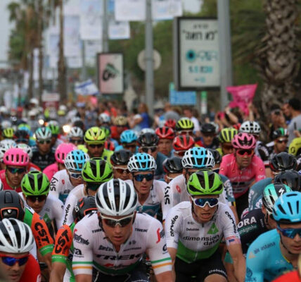 Cyclist Peloton